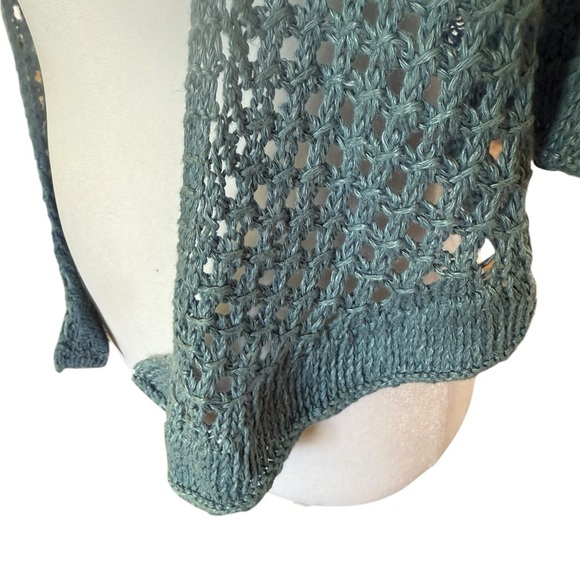 Women's Open handmade Crocheted Shawl in Blue EUC 52.5 l x 20” w - Picture 3 of 5